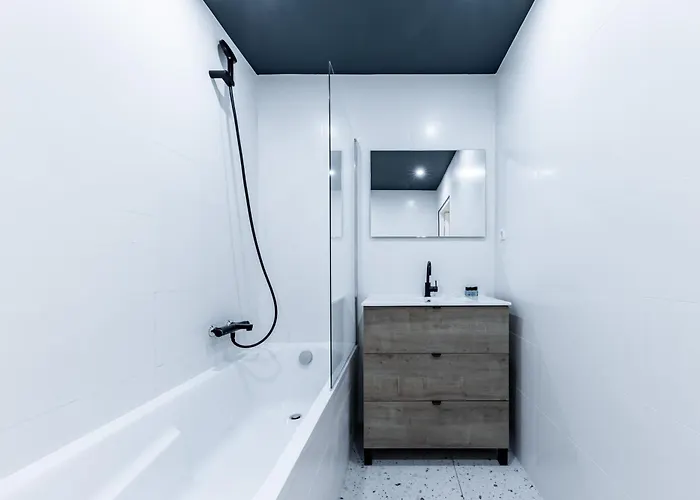 Modern Courtyard House 6mn From Gare Montparnasse Appartement Parijs